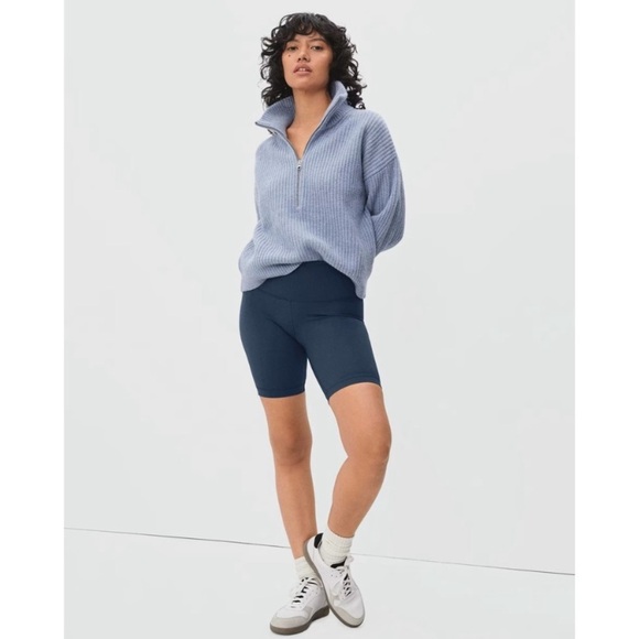 Everlane The Perform Bike shorts size Small New with tag - Picture 1 of 8